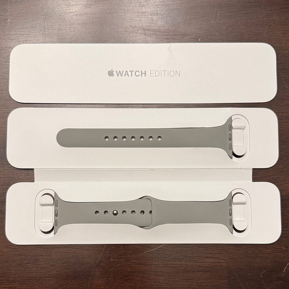 Apple Watch 41mm Sport Band in Gray